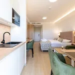Remaneo アパートホテル 4*