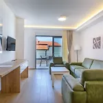 Remaneo アパートホテル 4*
