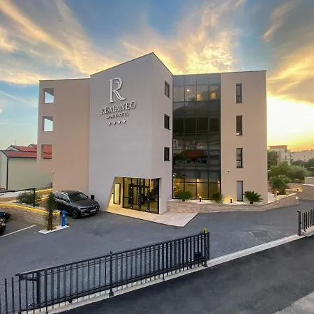 Remaneo Aparthotel アパートホテル