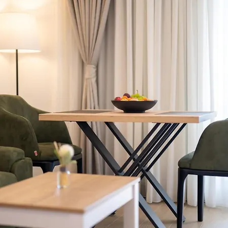 Remaneo アパートホテル