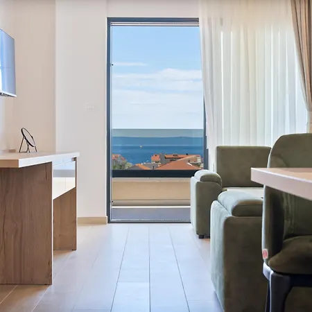 Remaneo Aparthotel 4* プロマイナ