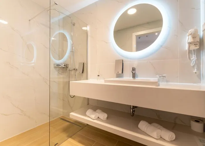 Remaneo Apartahotel Promajna